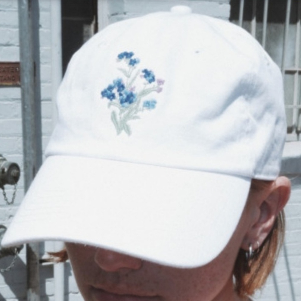 BM Forget Me Not Hat